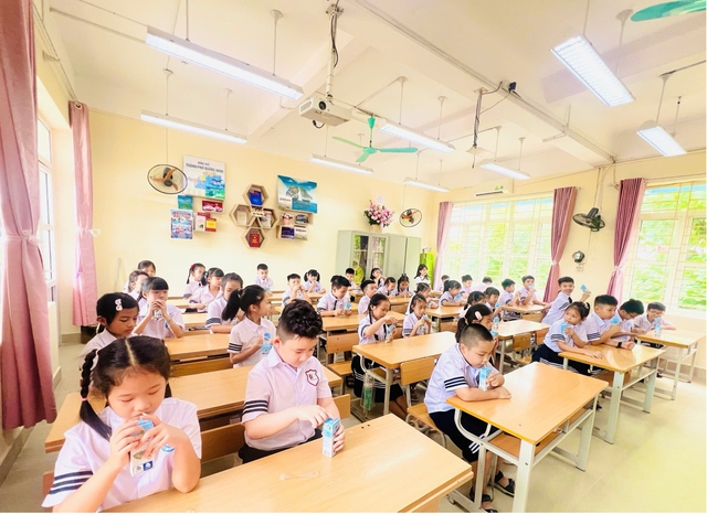 Để học sinh vùng cao yên tâm đến lớp- Ảnh 3.