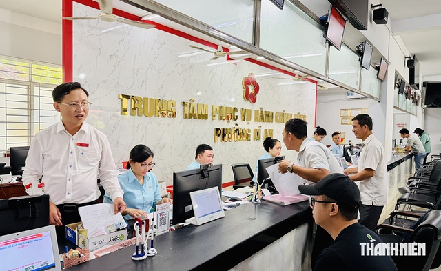 Thủ tục hành chính ở TP.HCM 'lên đời': Tháo điểm nghẽn ở cơ sở - Ảnh 1.
