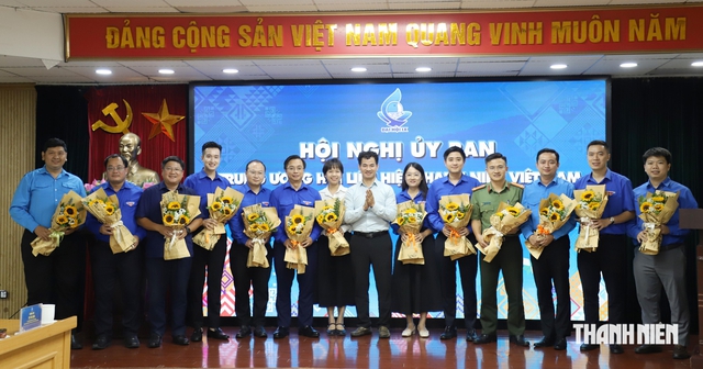 Ca sĩ Hòa Minzy tham gia Ủy ban Trung ương Hội Liên hiệp thanh niên Việt Nam- Ảnh 2.