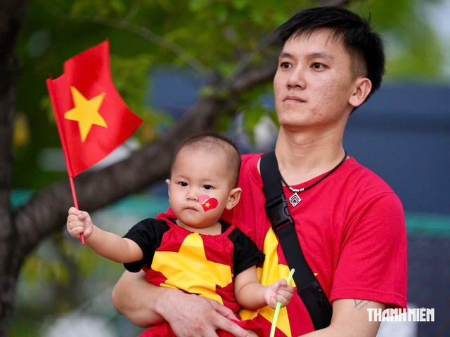 Đội mưa cổ vũ, kiều b&agrave;o Nhật Bản tin U.23 Việt Nam v&agrave;o tứ kết ASIAD 2026- Ảnh 4.