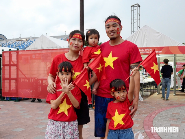 Đội mưa cổ vũ, kiều b&agrave;o Nhật Bản tin U.23 Việt Nam v&agrave;o tứ kết ASIAD 2026- Ảnh 1.