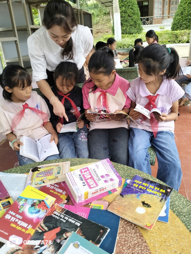 Người níu chân học trò bằng ‘chìa khóa’ âm nhạc - Ảnh 2.