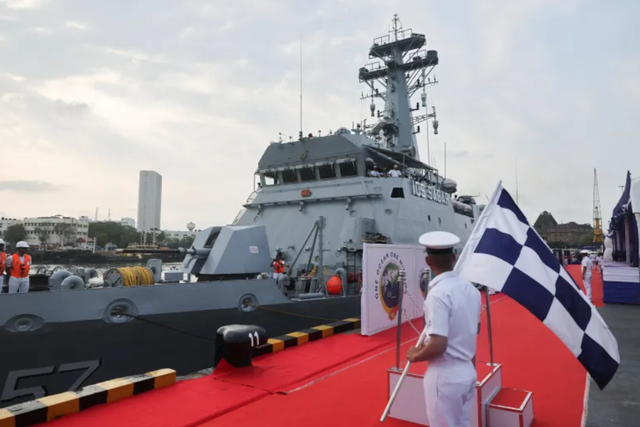 India, Pakistan trade blame and protests over navy collision - Ảnh 1.
