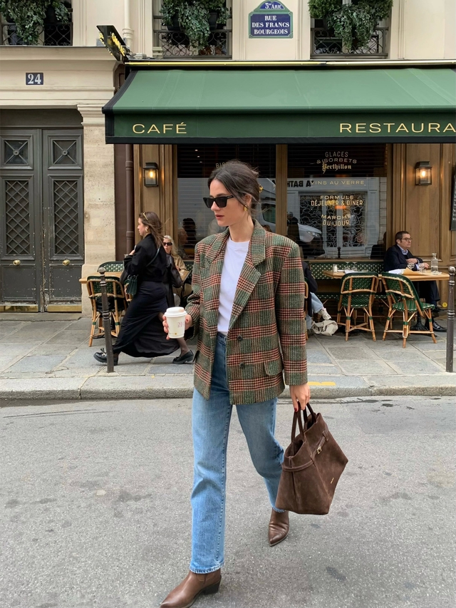 Áo tweed và quần jeans, mùa lạnh cứ diện bộ đôi cứ mặc lên là đẹp, sang - Ảnh 5.