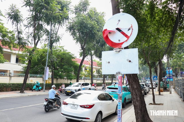 Biển báo giao thông ở Nha Trang xuống cấp, phai màu- Ảnh 7.