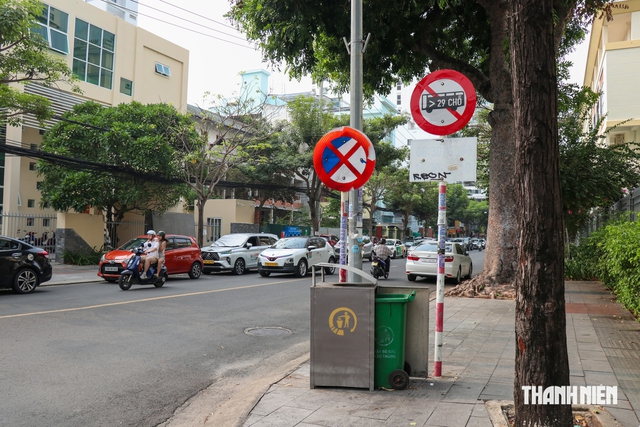Biển báo giao thông ở Nha Trang xuống cấp, phai màu- Ảnh 3.