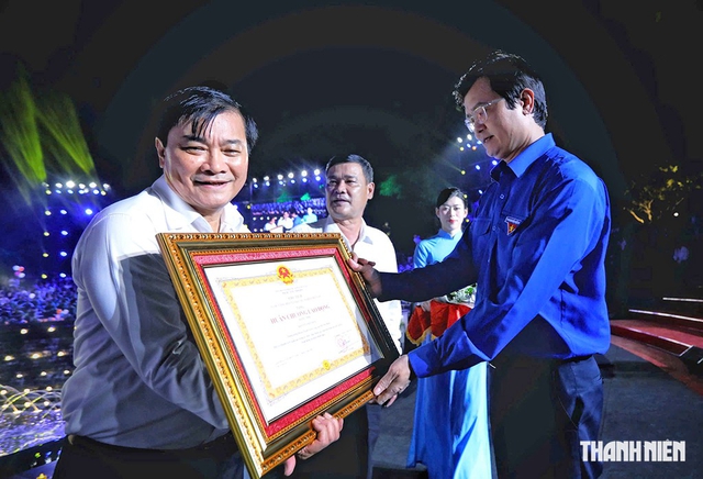 Tin tức đặc biệt trên báo in Thanh Niên 17.9.2026 - Ảnh 1.
