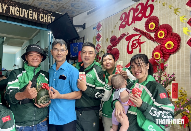 Tài xế xe công nghệ 'bào sức' kiếm 15 triệu đồng/tháng: Mong muốn lớn nhất là gì? - Ảnh 2.