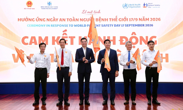 'Chăm s&oacute;c an to&agrave;n suốt đời&rsquo; cho người bệnh kh&ocirc;ng l&acirc;y nhiễm - Ảnh 1.