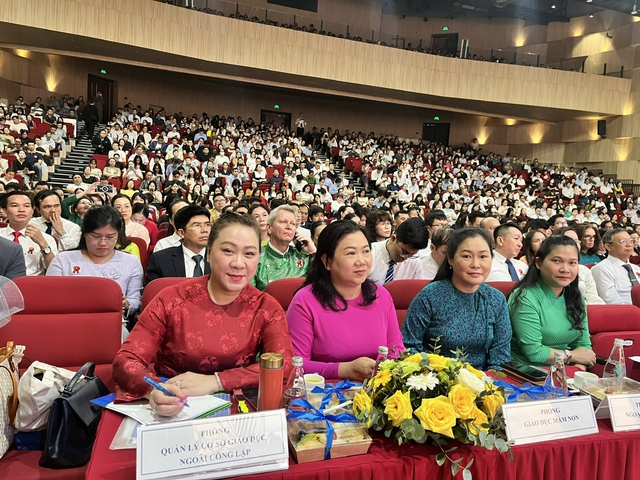 TP.HCM xử l&yacute; nghi&ecirc;m trường ngo&agrave;i c&ocirc;ng lập nếu để xảy ra điều g&igrave;? - Ảnh 2.