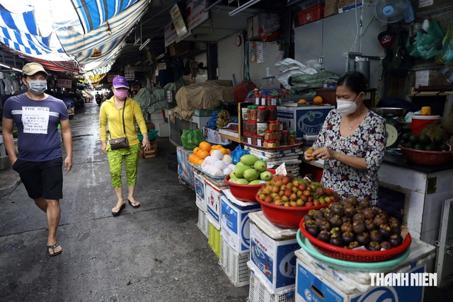 Rau củ tăng giá, trái cây dội chợ- Ảnh 2.