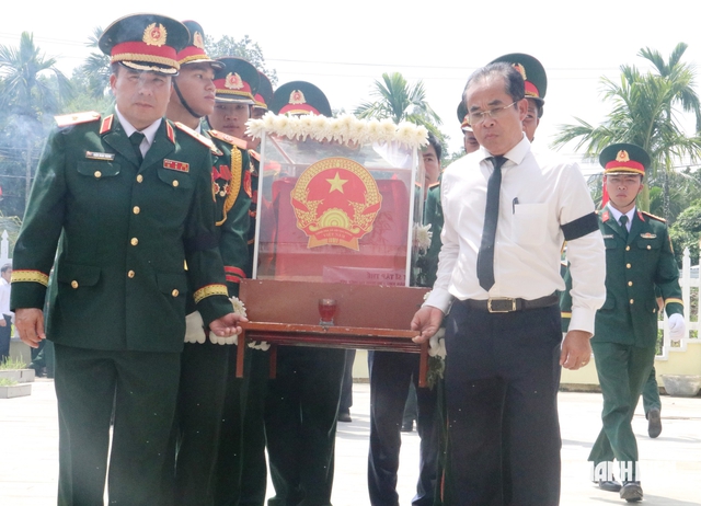 56 năm chờ đợi, 17 liệt sĩ 'trở về' nơi từng chiến đấu- Ảnh 3.