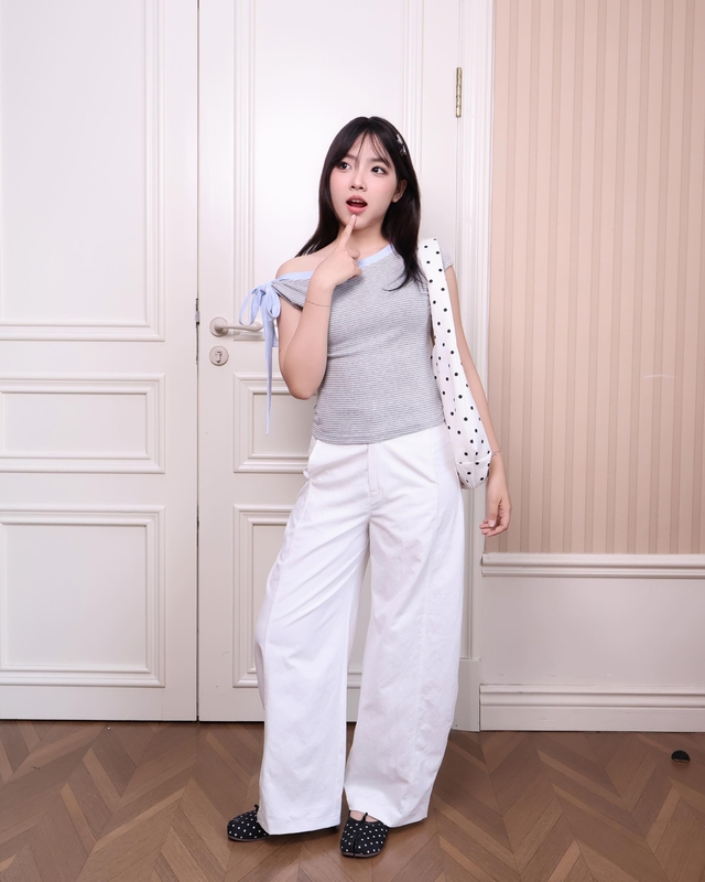 Phá vỡ nét đơn điệu với túi chấm bi chuẩn thanh lịch - Ảnh 8.