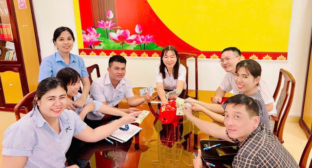 Lan tỏa yêu thương từ mô hình ‘Nuôi heo đất tiết kiệm’ - Ảnh 1.
