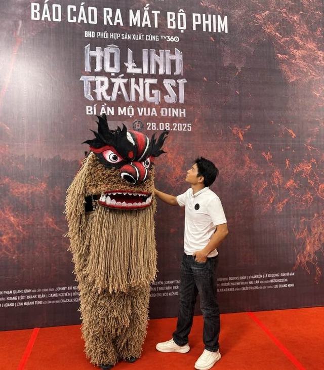Cậu bé 7 tuổi và hành trình gần 30 năm làm đầu lân làng Búng - Ảnh 3.