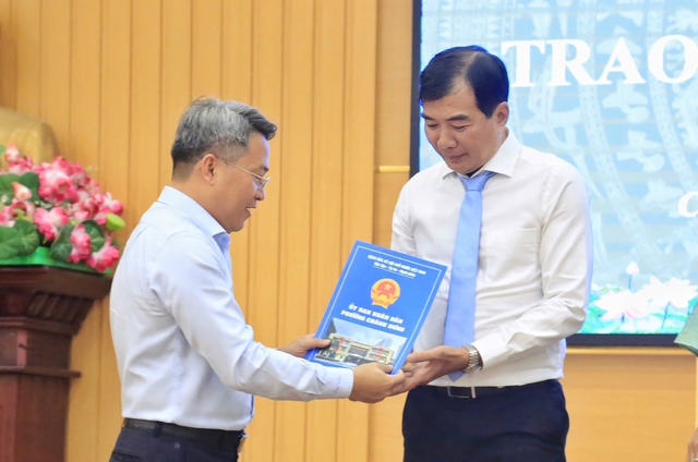 Điều động một phó chủ tịch phường nhận nhiệm vụ trưởng phòng của Sở GD-ĐT TP.HCM - Ảnh 1.