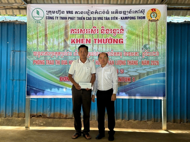 Từ người lính đến người giữ nghề cao su trên đất bạn - Ảnh 2.
