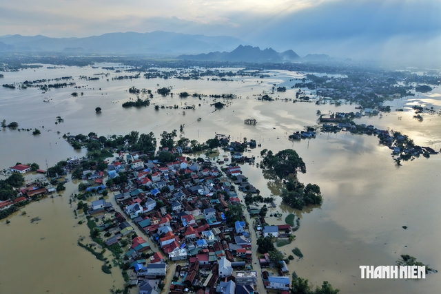 Nước sông Bùi vượt báo động 3, hơn 600 người dân vùng 'rốn lũ' phải sơ tán - Ảnh 3.