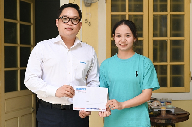 Hơn 100 triệu đồng giúp nữ sinh viên mồ côi- Ảnh 1.