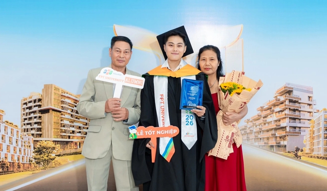 Hà Lan là thủ khoa khối ngành kỹ thuật Trường ĐH FPT với GPA 9.16 - Ảnh 2.