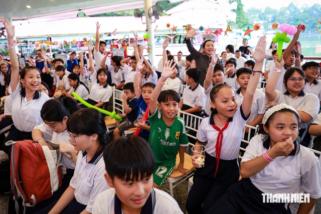 Trung thu Đầm Sen: Nơi lưu giữ những mùa trăng yêu thương và viết tiếp ước mơ- Ảnh 9.