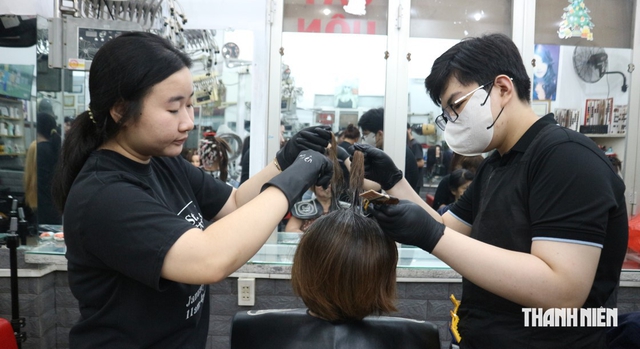 Một địa điểm cắt tóc, làm nail, gội đầu dưỡng sinh... miễn phí ở TP.HCM - Ảnh 1.