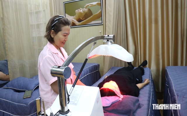Một địa điểm cắt tóc, làm nail, gội đầu dưỡng sinh... miễn phí ở TP.HCM - Ảnh 3.
