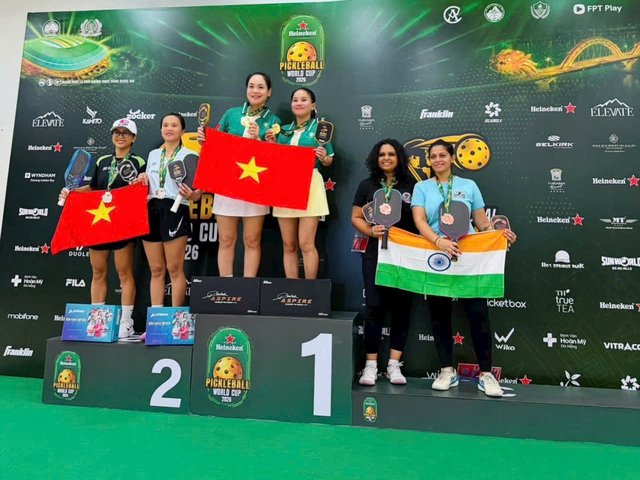 Bà bầu của 'Cùng con đi tiếp cuộc đời' đoạt HCV World Cup pickleball tại Đà Nẵng- Ảnh 1.