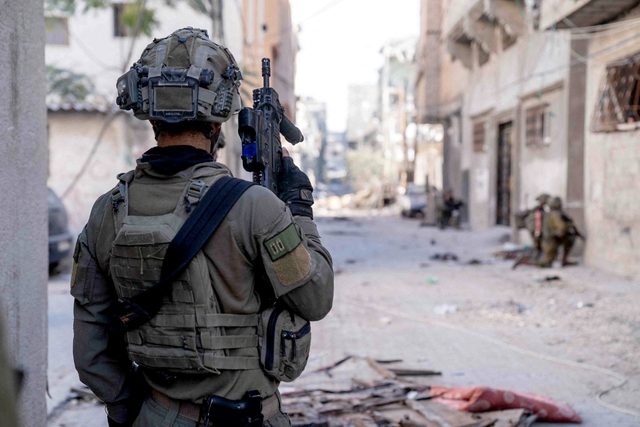 Israel bắt lãnh đạo an ninh Hamas - Ảnh 1.