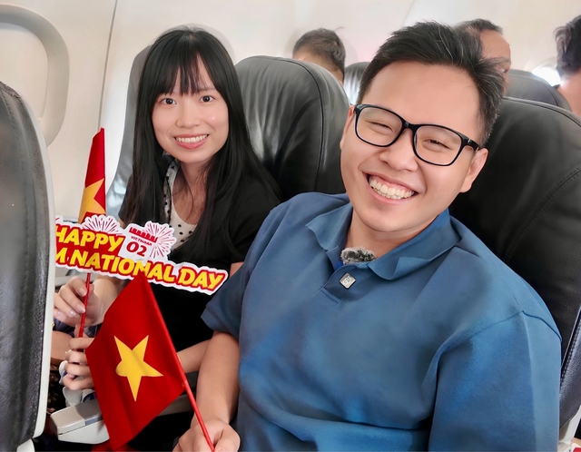 Rực rỡ cờ đỏ sao vàng, Vietjet mang Tết Độc lập lên độ cao 10.000 mét- Ảnh 8.