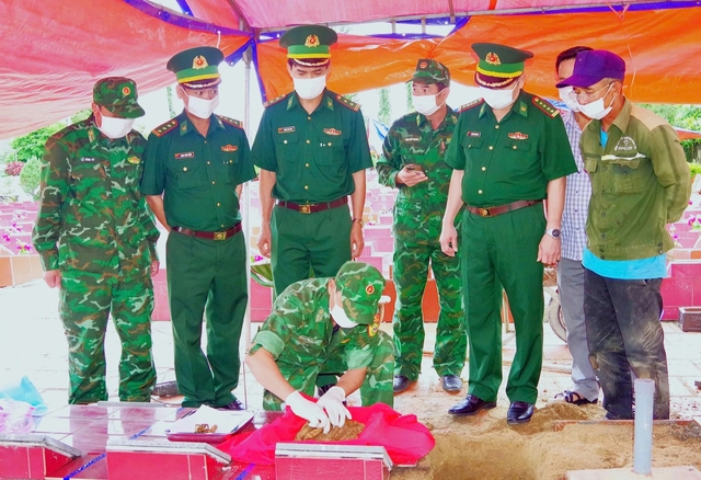 Lễ Quốc khánh 2.9, lính biên phòng vẫn bám nghĩa trang tìm đồng đội - Ảnh 5.