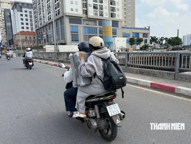 Đã có nhiều người trở lại TP.HCM sau kỳ nghỉ dài ngày - Ảnh 3.