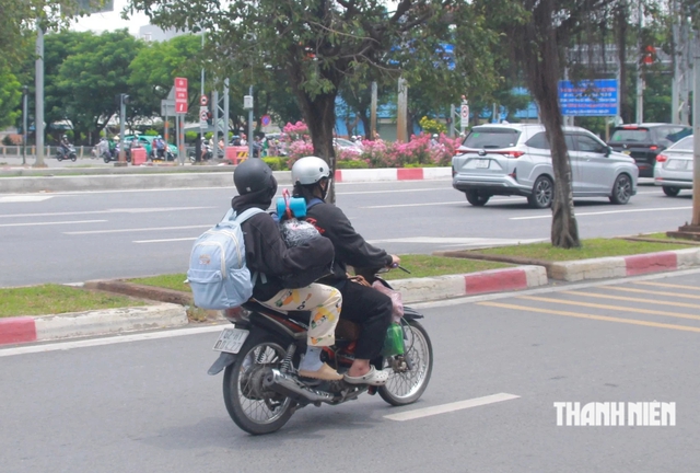 Đã có nhiều người trở lại TP.HCM sau kỳ nghỉ dài ngày - Ảnh 4.