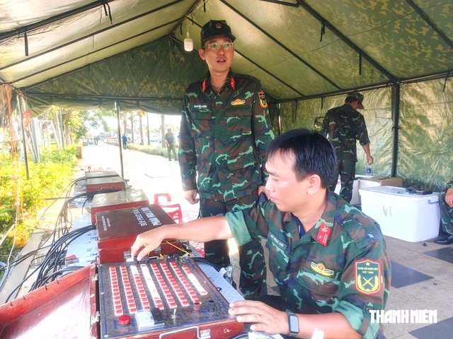 Bắn pháo hoa ở tháp Tam Thắng, đứng ở đâu để thấy pháo nổ hình trái tim?- Ảnh 5.