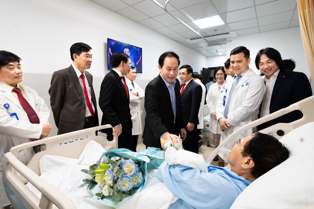 Bệnh viện Đại học Quốc tế Hồng Bàng với mô hình Viện -  Trường khánh thành - Ảnh 2.