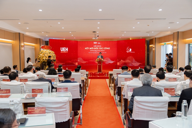 Phó thủ tướng đánh giá cao định hướng đồng sáng tạo, phụng sự đất nước của UEH - Ảnh 1.