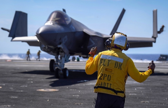Quốc hội Mỹ điều tra vụ linh kiện tiêm kích F-35 bị chuyển sang Hồng Kông - Ảnh 1.