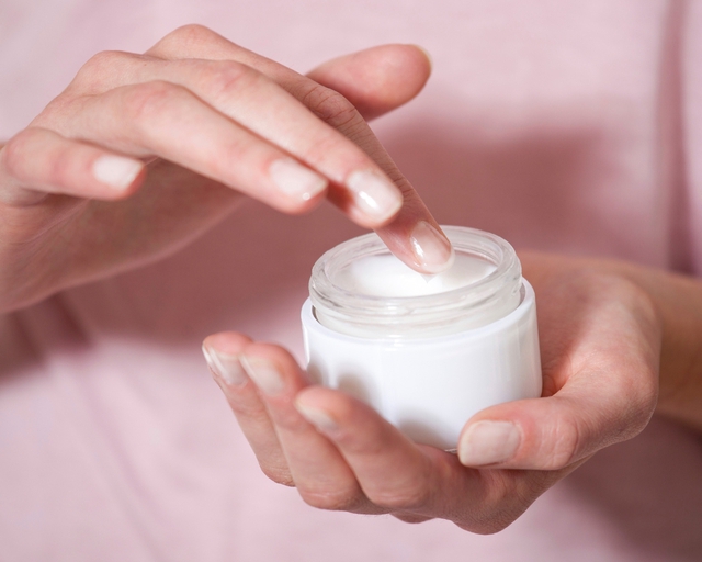 Niacinamide đang hot trở lại: Dùng thế nào để vừa giảm dầu vừa hỗ trợ sáng da? - Ảnh 9.