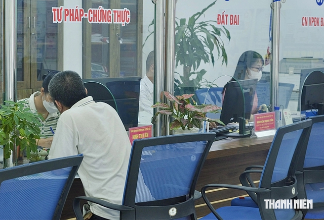 Lăng kính bạn đọc: Giữ công chứng nhưng cần thuận lợi cho người dân - Ảnh 1.