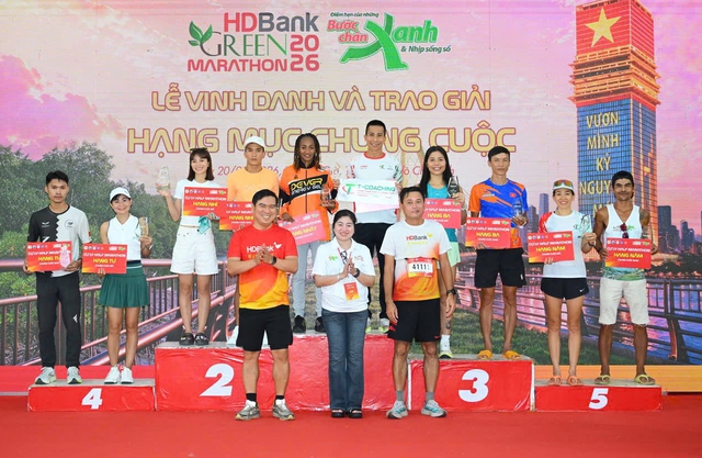 Những màn bứt tốc ấn tượng trên cung đường xanh Cần Giờ- Ảnh 1.