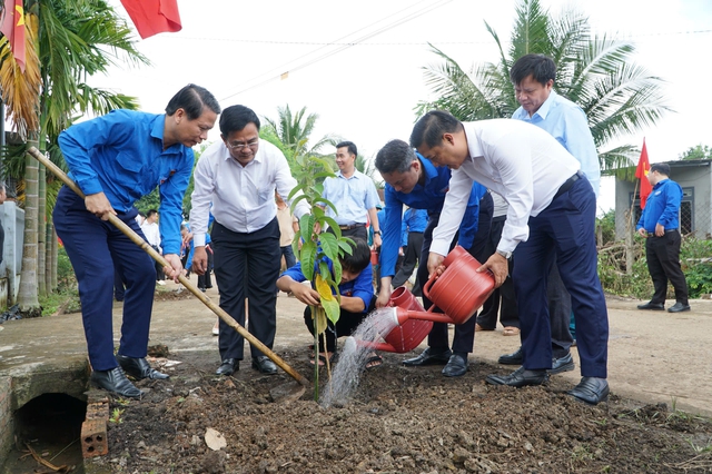 Thanh niên toàn quốc tình nguyện chung tay xây dựng nông thôn mới- Ảnh 5.