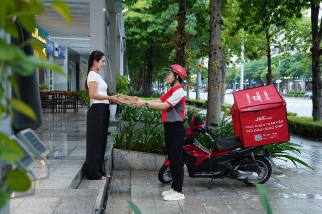 Gửi hàng cá nhân thuận tiện hơn nhờ công nghệ - Ảnh 1.