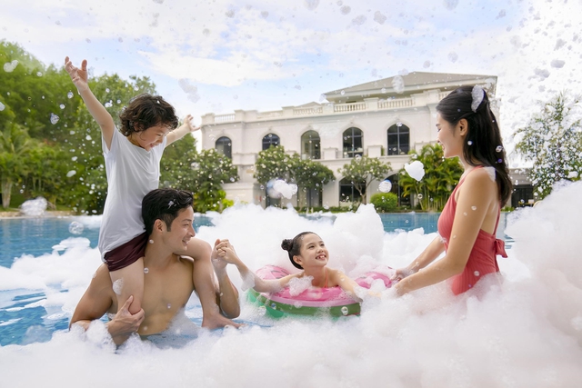 Hồ Tràm chậm, Hòn Tre vui, Cam Ranh rộn ràng,TP.HCM thư thái - Ảnh 6.