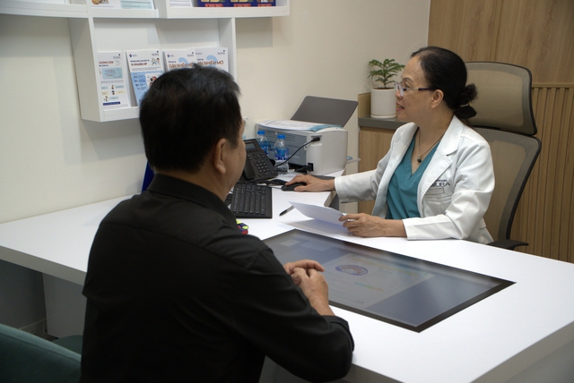 Khi sức khỏe cha mẹ là một phần trong kế hoạch học tập dài hạn của con - Ảnh 2.