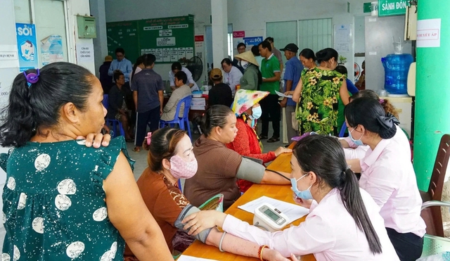 Hơn 5 triệu người đã được khám sức khỏe, TP.HCM siết chất lượng- Ảnh 2.