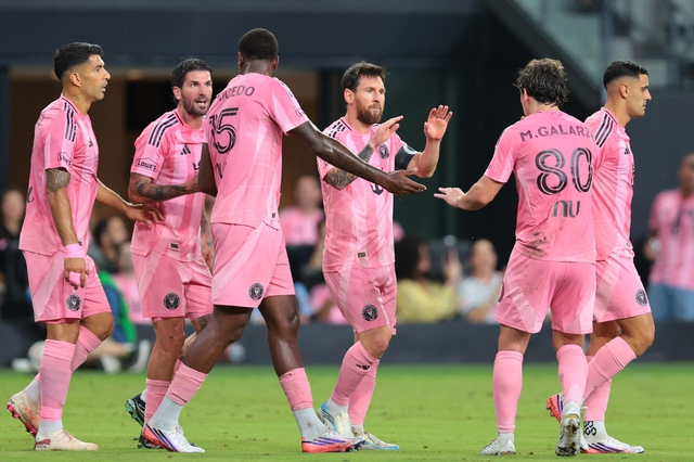 Messi ghi siêu phẩm sút phạt, Inter Miami lại hụt chiến thắng phút chót: Bị bỏ xa trên bảng xếp hạng- Ảnh 1.