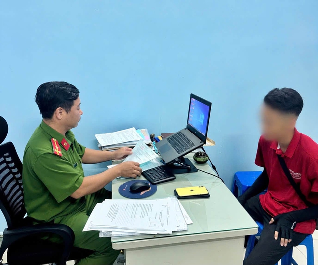 Cặp đôi vẽ ra màn kịch "cướp giật điện thoại giữa đêm" để lừa gia đình - Ảnh 2.