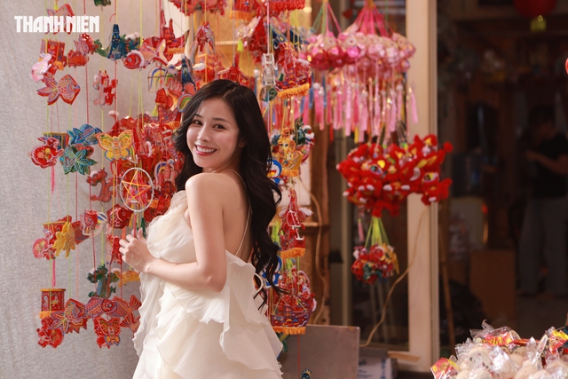 Cận trung thu, tiểu thương phố lồng đèn Lương Nhữ Học vẫn ngồi ngóng khách - Ảnh 6.