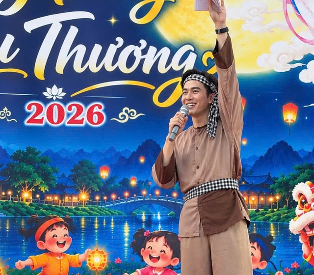 ‘Chú Cuội, chị Hằng’ đắt show dịp Trung thu, thu nhập lên đến hàng chục triệu đồng - Ảnh 1.