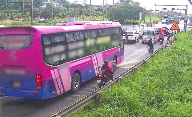 Tài xế xe khách 2 lần vi phạm giao thông trong vòng 3 ngày- Ảnh 1.